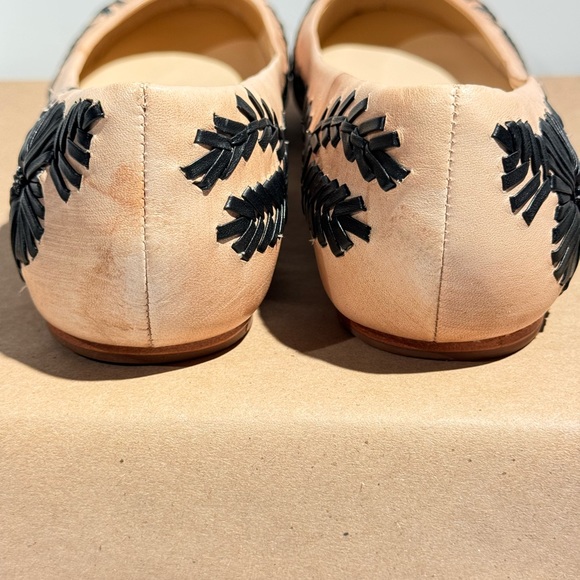 Vince Camuto Signature Amaretto Leather Embroidered Flat - Picture 5 of 5